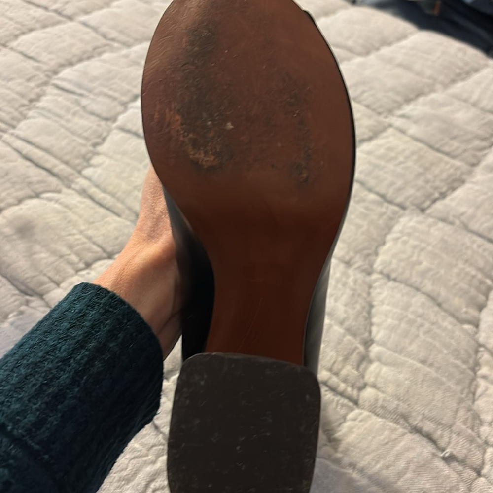 Axel brand peep toe bootie size 6 - Picture 5 of 7
